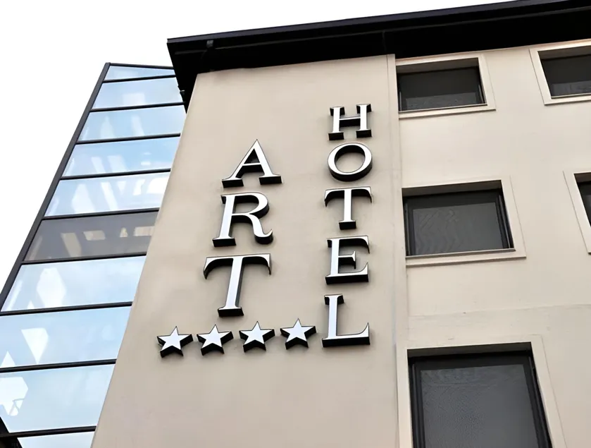 Hotel Art - Image 1