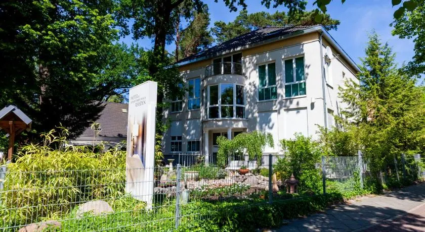 Hotel und Appartementhaus Rheden - Image 1