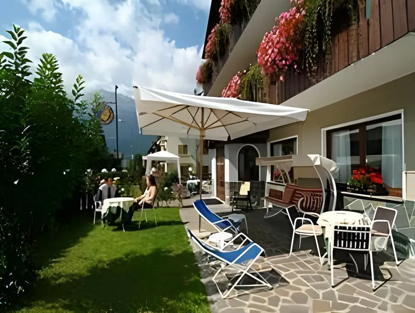 Hotel Piccolo Mondo - Image 1