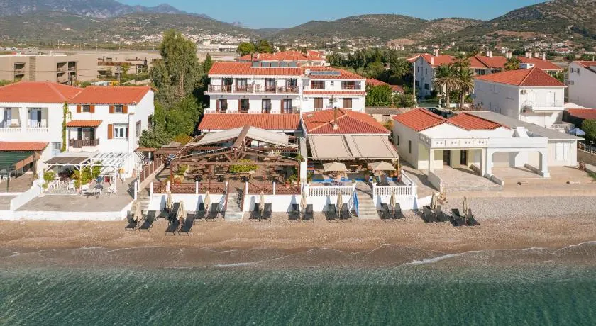 Potokaki Beachfront Hotel - Image 1