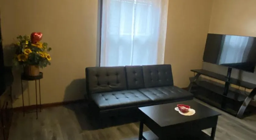Casa ubicada 6 minutos del centro 6 minutes to Downtow No permited partys or smoking - Image 1