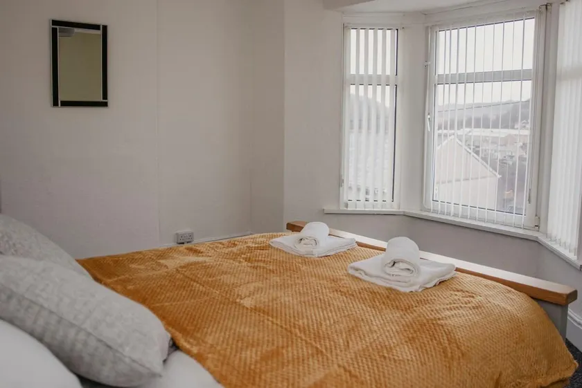 Sixbells Retreat - Image 1