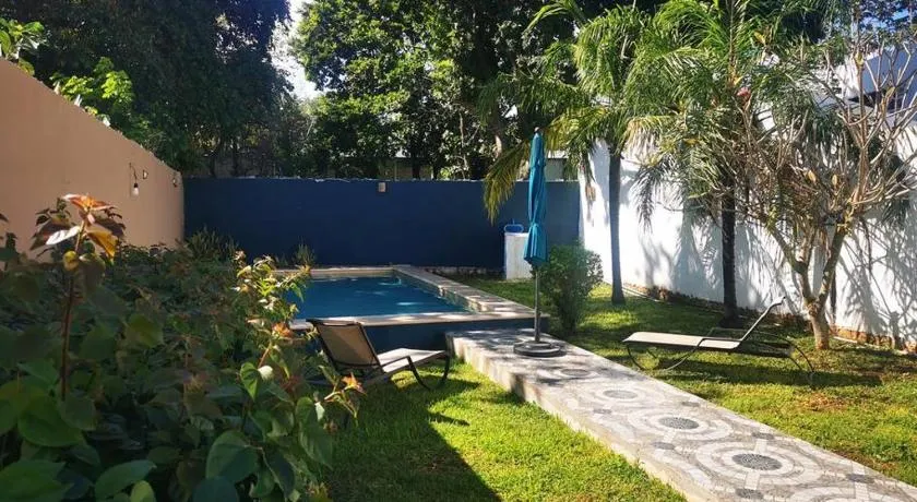 Residencia Maya con Hermosa Alberca y Jardines - Image 1