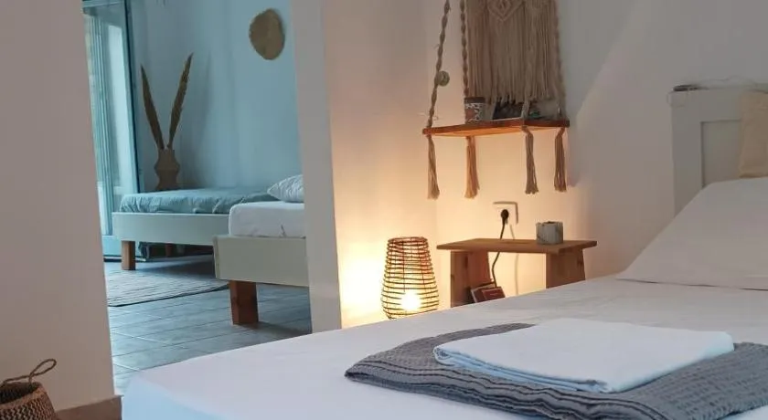 Andros summer house - Image 1