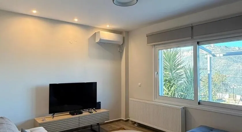 Guesthouse Charitou - Image 1