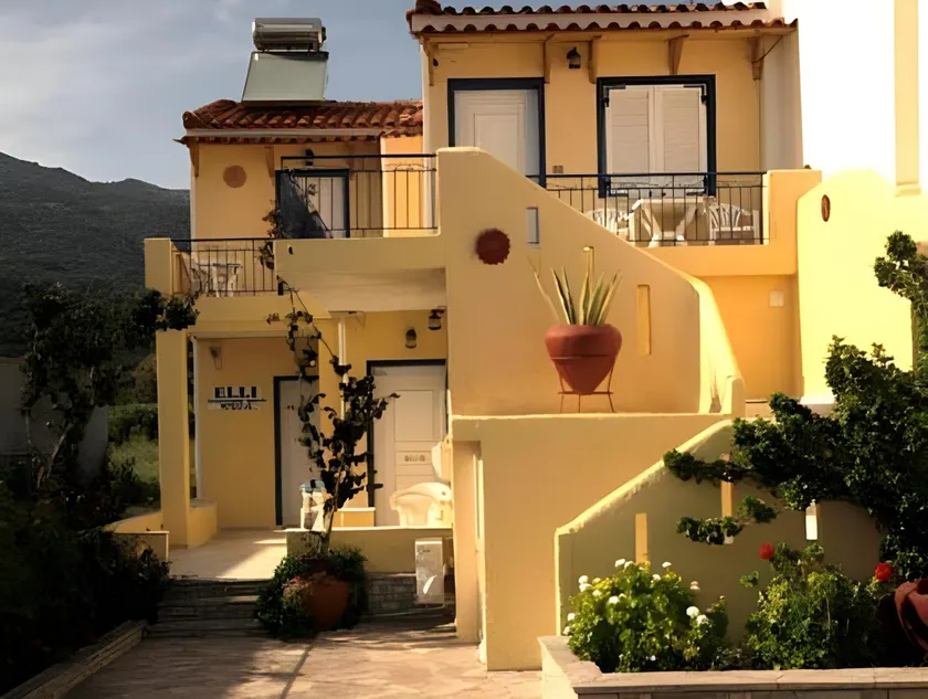Elli Studios & Apartments - Image 1