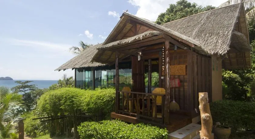 Glass Cottage - Image 1