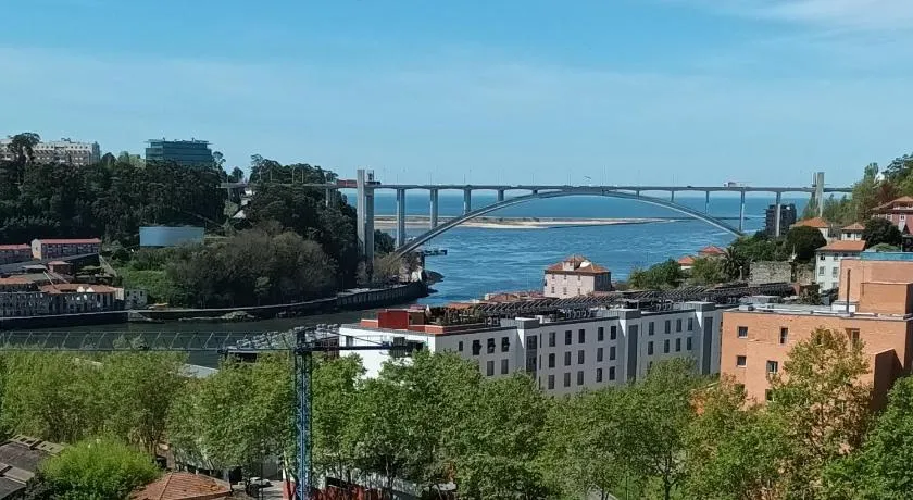 Vilar Oporto Hotel  - Image 1