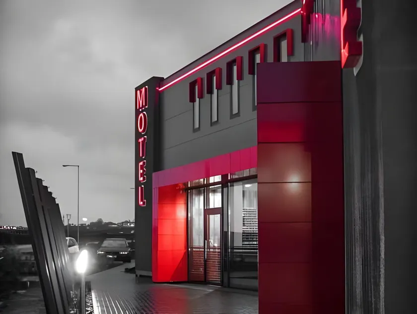 M0 Caffe & Motel - Image 1