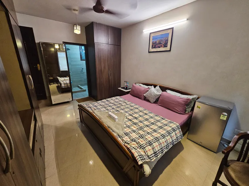 Deer Park Home Stay - Image 1