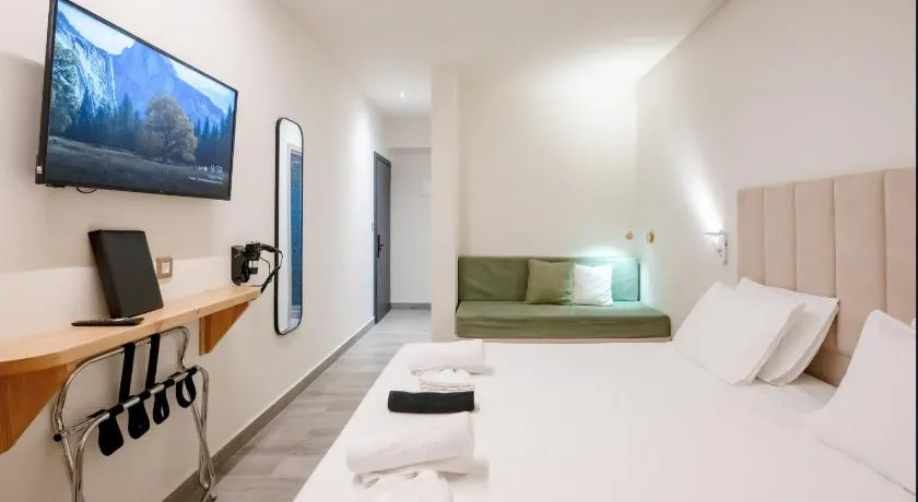 Ocean 11 Hotel - Image 1