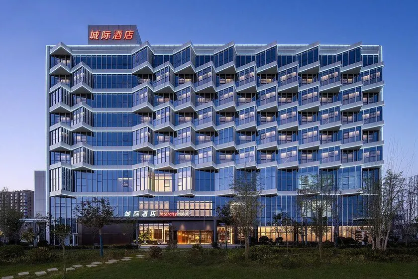 Yuncheng Intercity Hotel - Image 1