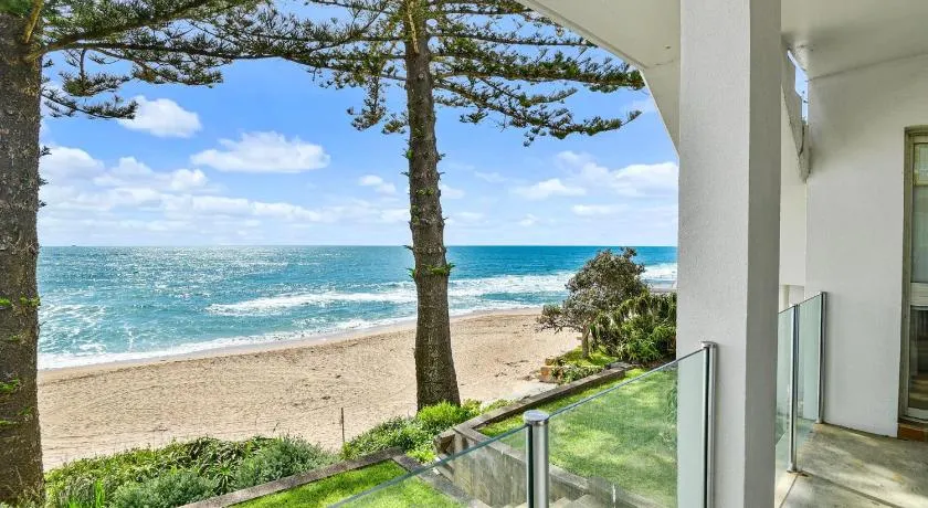 Beachside at The Entrance - Image 1