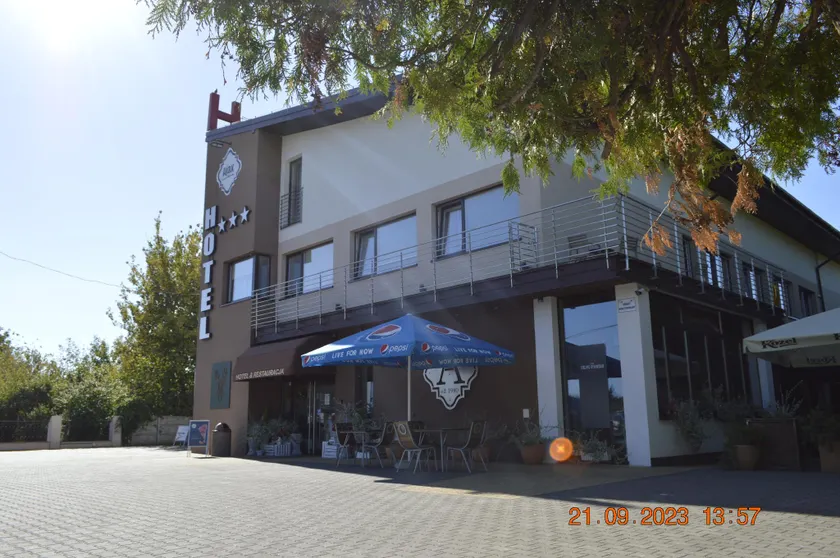 Hotel Ajax - Image 1