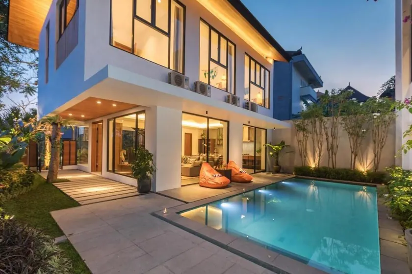 Superb Modern 4 Bedroom Private Villa in Canggu - Image 1
