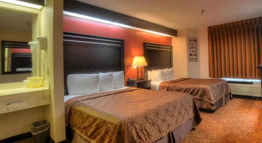Smoky Mountain Inn & Suites - Image 1