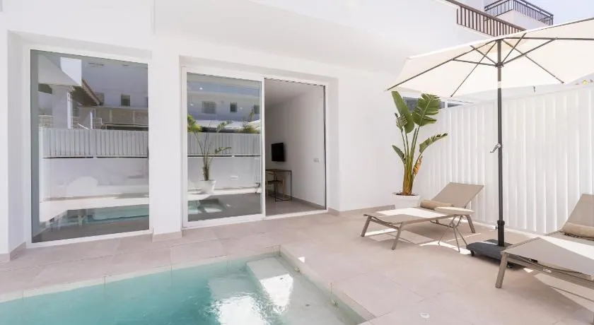 Bossa Bay Suites with Private Pool - MC Apartments Ibiza - Image 1