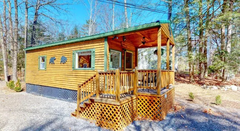 Cozy Cabin - Image 1