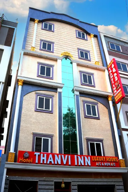 HOTEL THANVi INN - Image 1