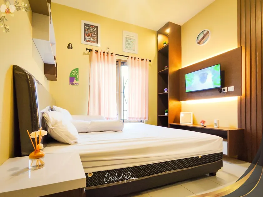 Palma Orchid Room Klaten I Cozy room in central Klaten - Image 1