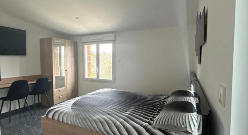 Chambre hotes avec vue panoramique sur la foret - Image 1