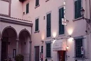 Albergo Il Giglio - Image 1