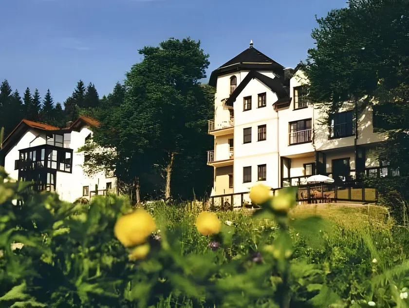 Gastinger Hotel-Restaurant - Image 1