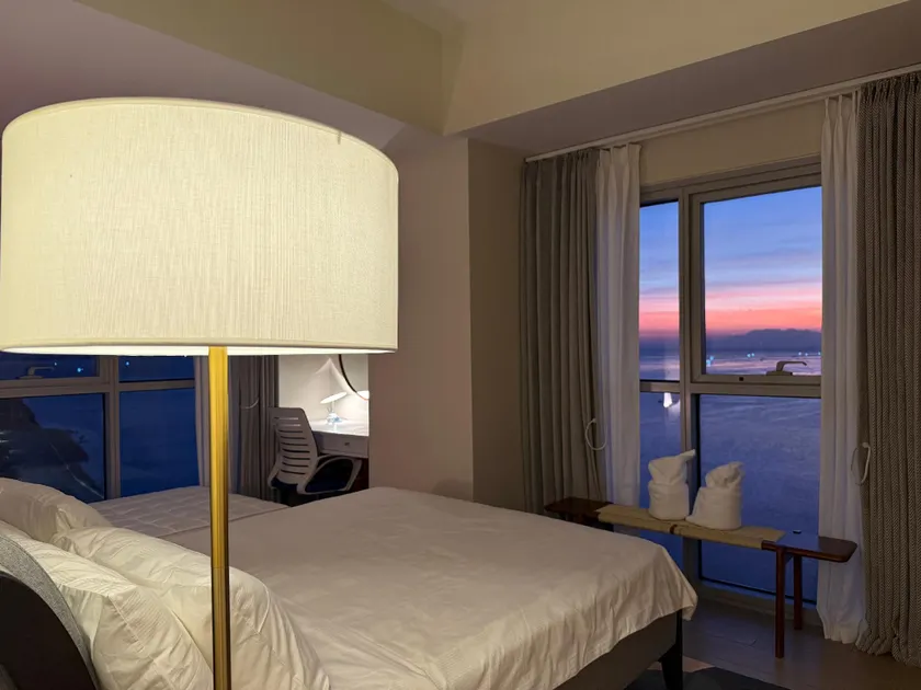 Luxury and Modern 1 Bedroom near Solaire, Okada - Image 1