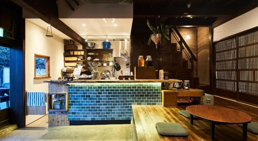 ちゃぶだい Guesthouse,Cafe&Bar - Image 1