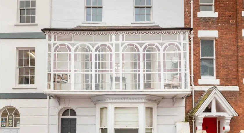 Beautiful Ground floor apartment with Parking, Exeter - Image 1
