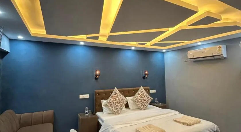 Farmhouse - A Luxury Living - Image 1