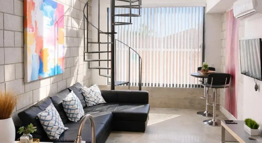 CasaViva Loft - Modern 2BR with Garage Parking, In-Unit Washer Dryer & ADA Access - Walk to Hillcrest, 5 Min to Gaslamp & North Park - Image 1