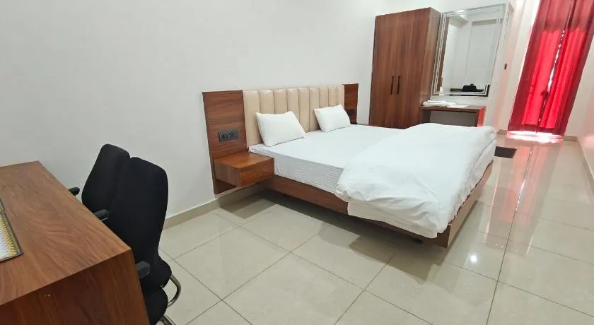 Hotel Nandaashish - Image 1