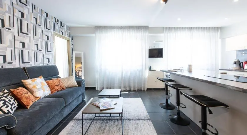 HIGHLAND Annecy Rent Lodge - Image 1