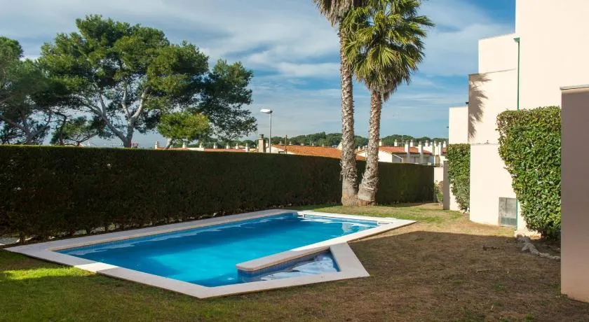 Costabravaforrent Pedro, rækkehus til 6, 200 meter fra stranden, poolen comuni - Image 1