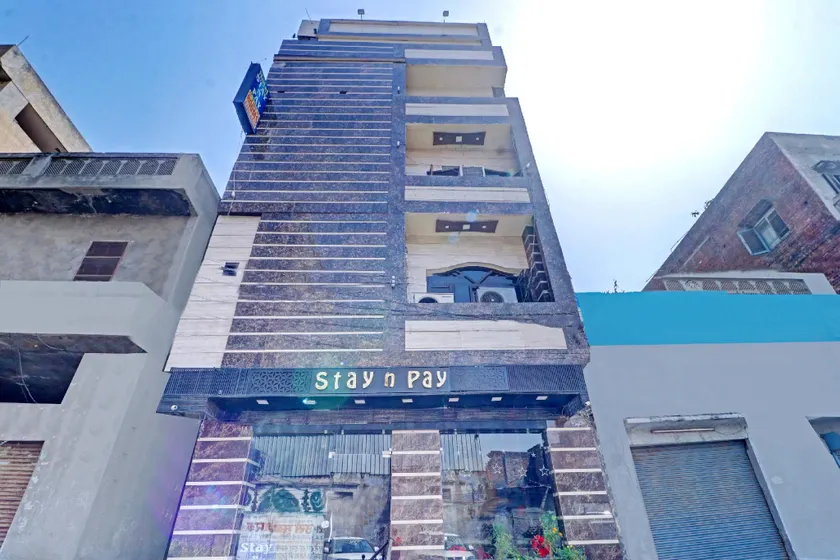 OYO 73806 Stay N Pay Hotel - Image 1