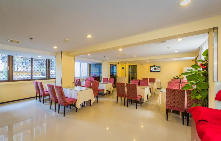 Hanting Hotel Fuzhou Railway Station - Image 1