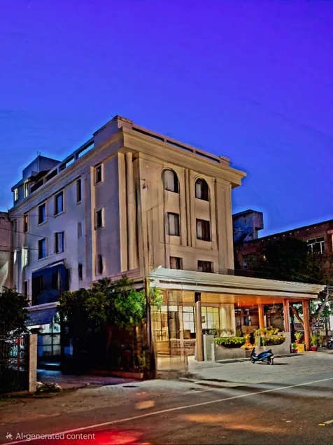 Hotel The Marque Mathura - Image 1