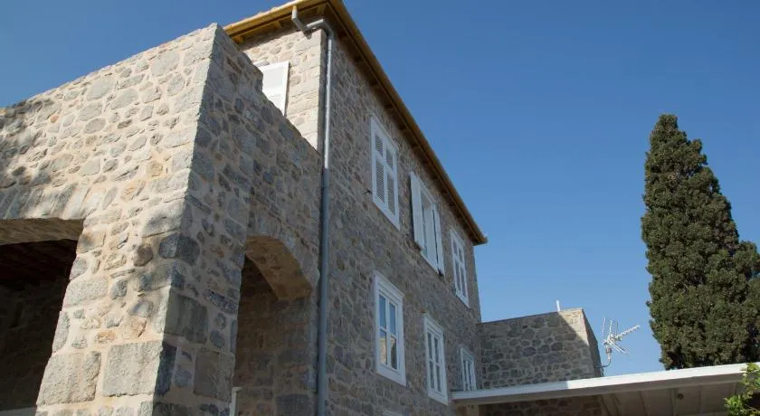 Kiki's Houses Vlichos - Image 1
