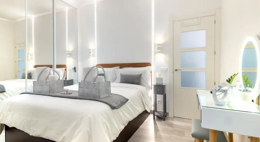 Precioso Apartamento cerca de la Puerta Del Sol - Image 1
