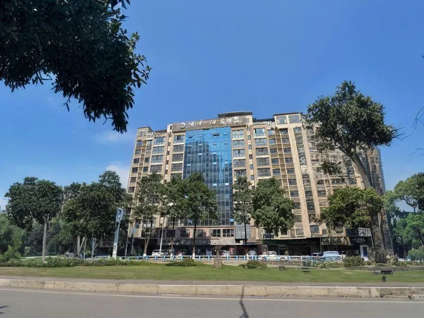 Boze Haiying Hotel - Image 1