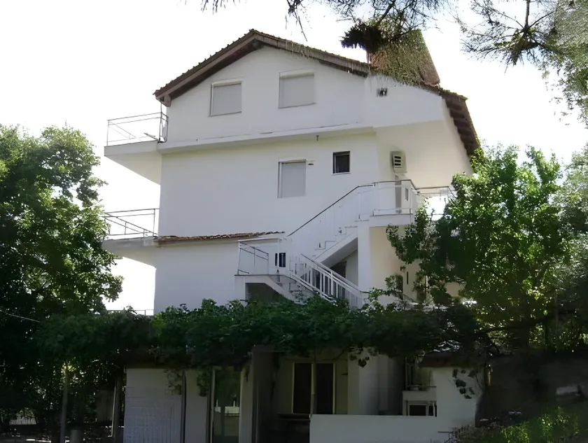 House Mantesos - Image 1