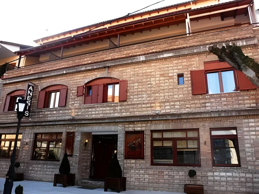 Anesis Hotel - Image 1