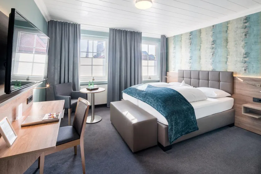 Hotel zur Post - Economy Rooms - Image 1
