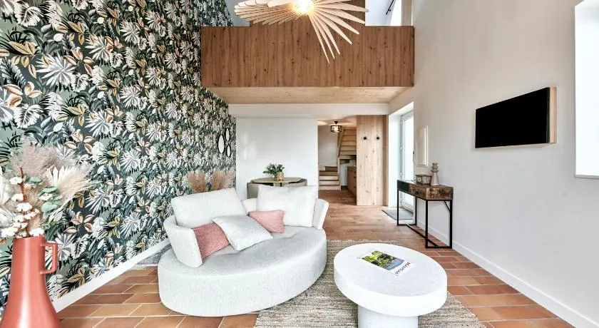 La Suite - Image 1