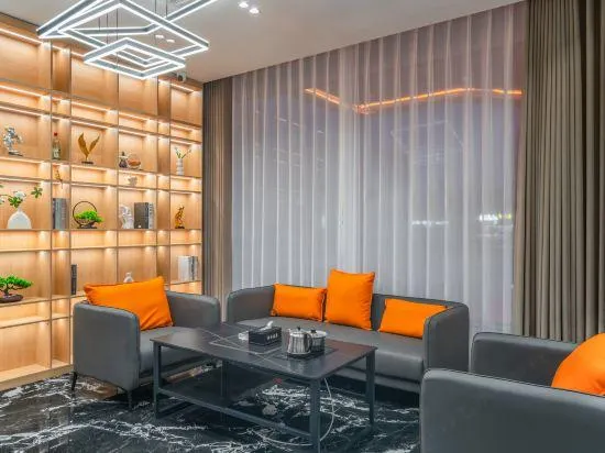 Hong Kong and Macau hotels - Image 1