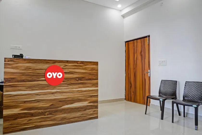 Hotel O New Park Inn - Image 1