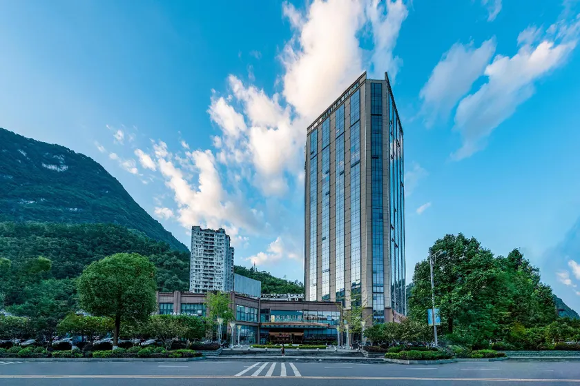 Rezen Hotel Pengshui River & Holiday - Image 1