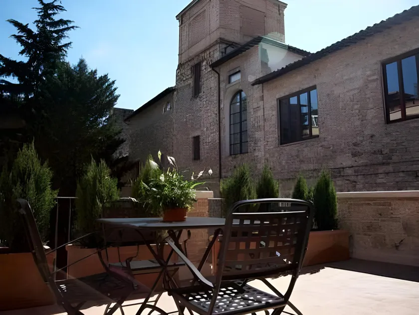 Hotel & Residenza 100 Torri - Image 1