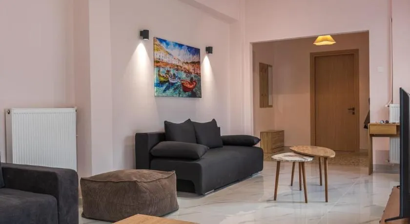 Morpheas Apartment in Central Myrina - Image 1